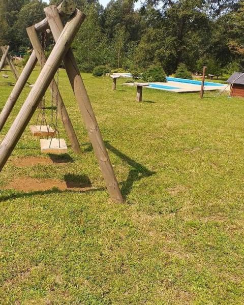 Hosteria Y Camping Del Bosque Пукон Екстер'єр фото
